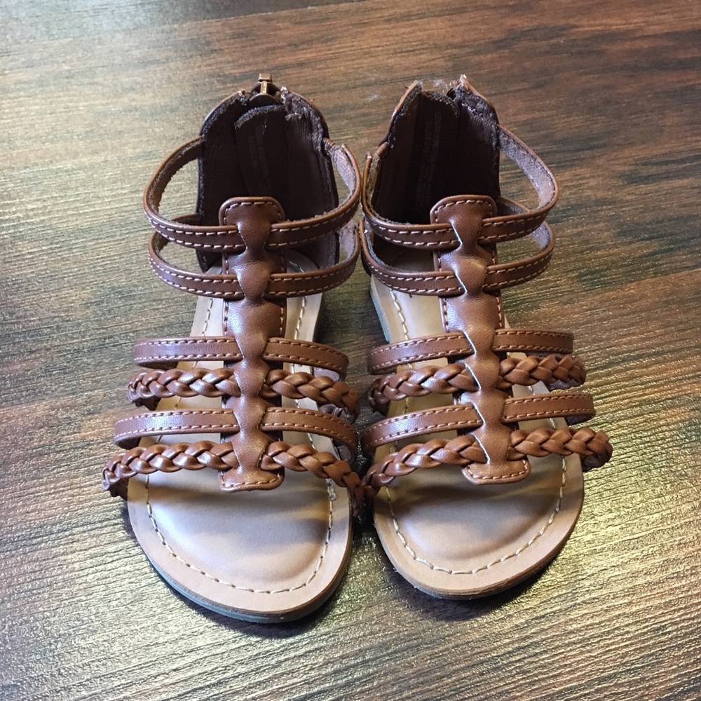 Gladiator Sandals 💛